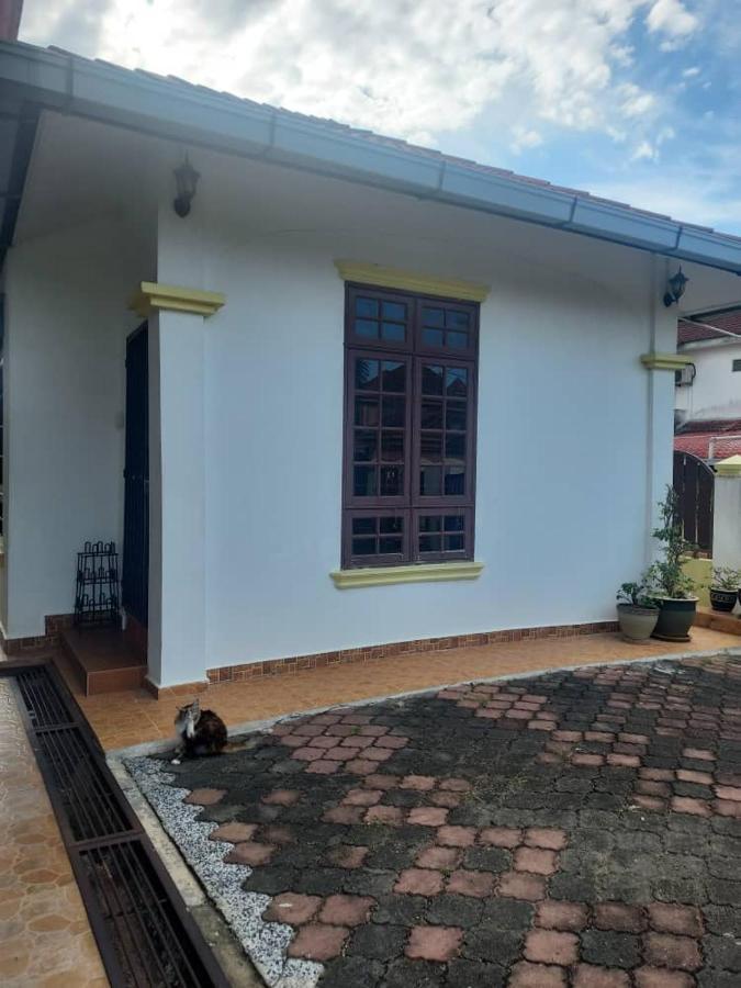 Room 345 Kota Bahru Luaran gambar