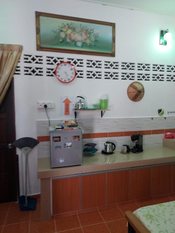 Room 345 Kota Bahru Luaran gambar