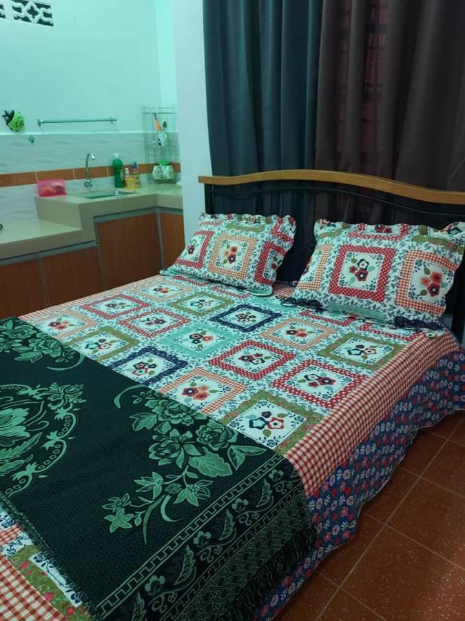 Room 345 Kota Bahru Luaran gambar